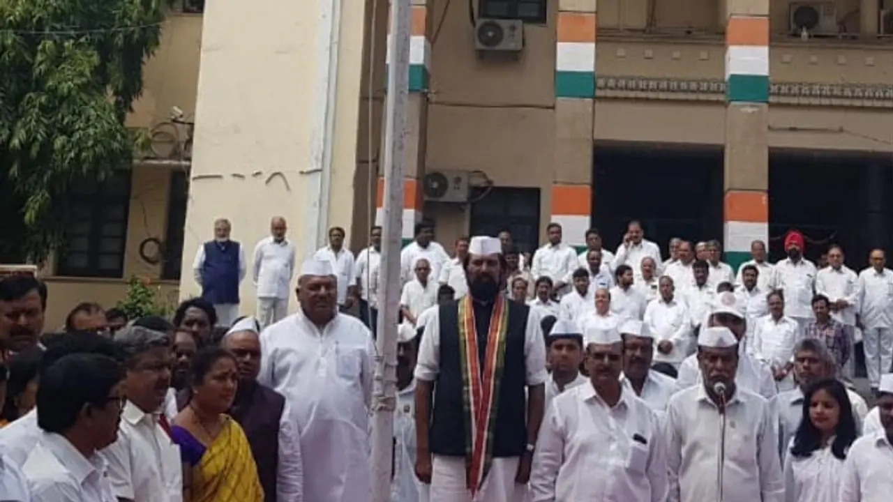 అభ్యర్థులపై కాంగ్రెస్ కసరత్తు: 50 మందికి ఢిల్లీకి పిలుపు అభ్యర్థులపై కాంగ్రెస్ కసరత్తు: 50 మందికి ఢిల్లీకి పిలుపు