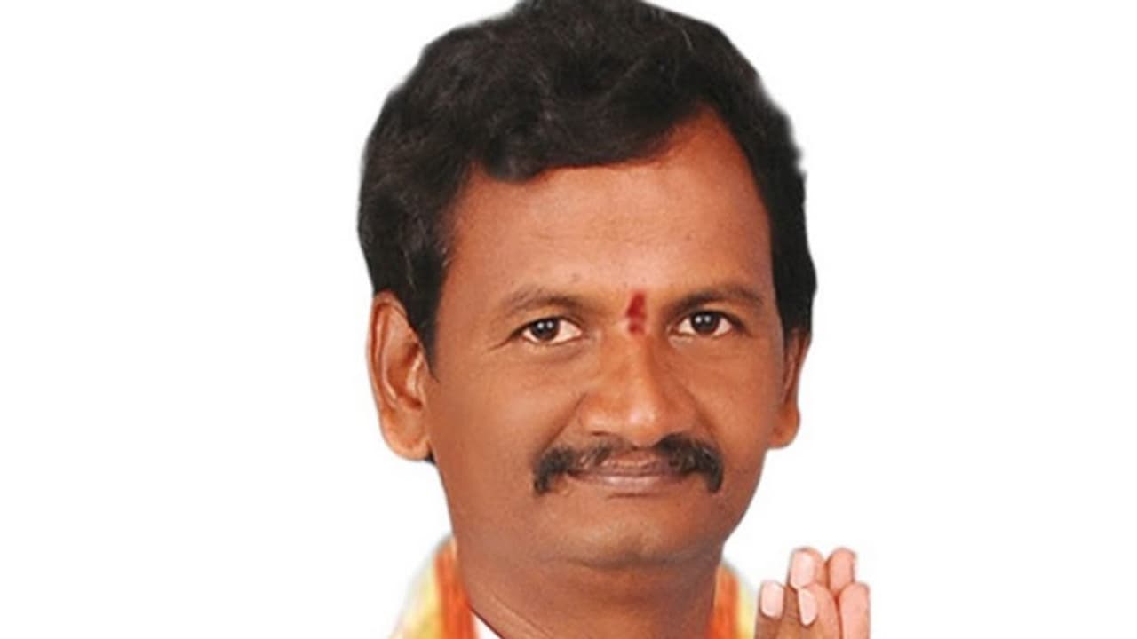 జనసేనలోకి వంగవీటి శ్రీనివాస ప్రసాద్..? జనసేనలోకి వంగవీటి శ్రీనివాస ప్రసాద్..?