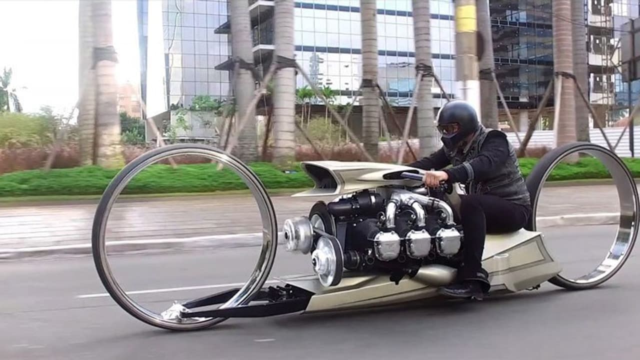 ಏರ್ಕ್ರಾಫ್ಟ್ ಇಂಜಿನ್, ಡಿಫರೆಂಟ್ ಲುಕ್ ಇದು ವಿಶ್ವದ ಸ್ಪೆಷಲ್ ಬೈಕ್! ಏರ್ಕ್ರಾಫ್ಟ್ ಇಂಜಿನ್, ಡಿಫರೆಂಟ್ ಲುಕ್ ಇದು ವಿಶ್ವದ ಸ್ಪೆಷಲ್ ಬೈಕ್!