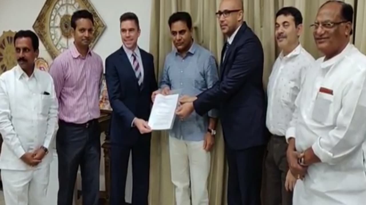 300 కోట్ల పెట్టుబడులు... 1000 ఉద్యోగాలు : తెలంగాణకు మరో భారీ కంపనీ (వీడియో) 300 కోట్ల పెట్టుబడులు... 1000 ఉద్యోగాలు : తెలంగాణకు మరో భారీ కంపనీ (వీడియో)