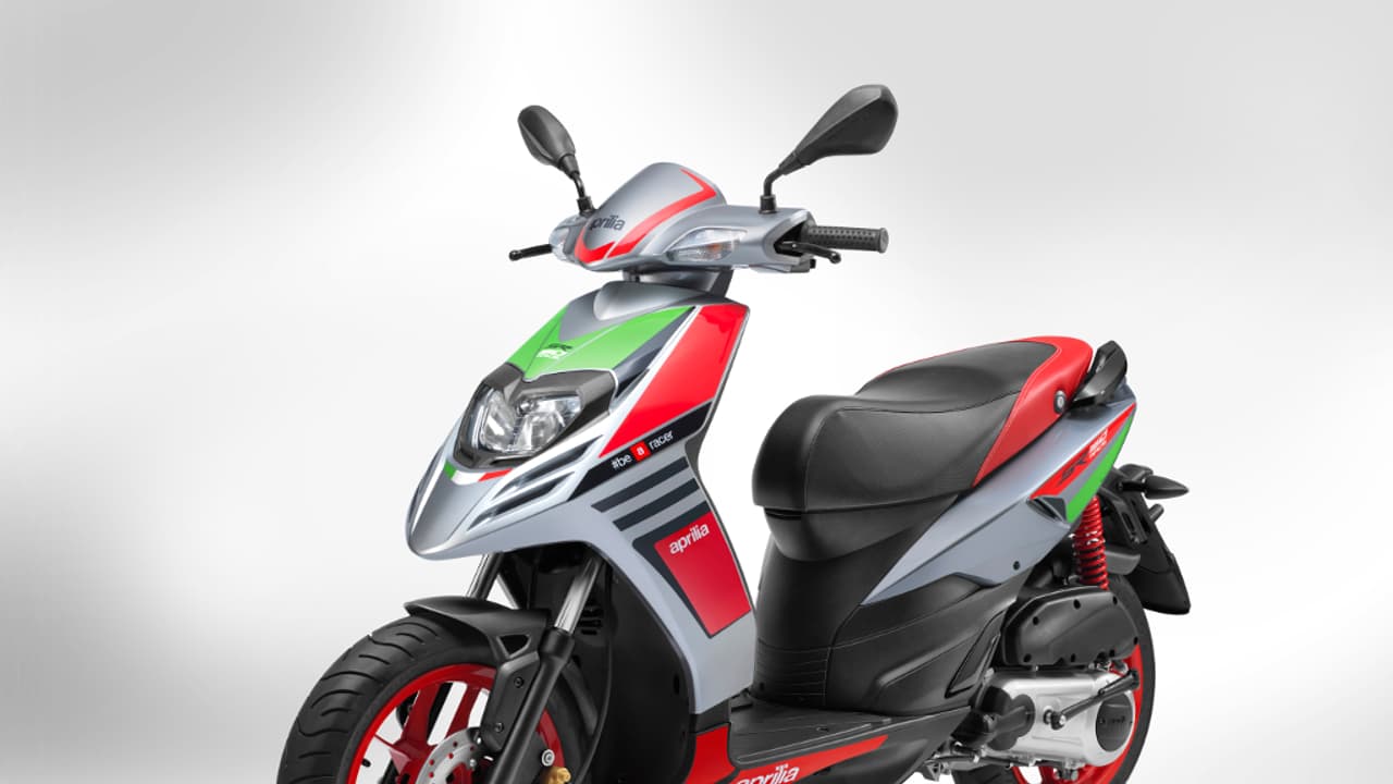 ಸ್ಟೈಲೀಶ್, ಸೂಪರ್ ಕಲರ್ ಎಪ್ರಿಲಿಯಾ SR 150 ಸ್ಕೂಟರ್ ಬಿಡುಗಡೆ ಸ್ಟೈಲೀಶ್, ಸೂಪರ್ ಕಲರ್ ಎಪ್ರಿಲಿಯಾ SR 150 ಸ್ಕೂಟರ್ ಬಿಡುಗಡೆ