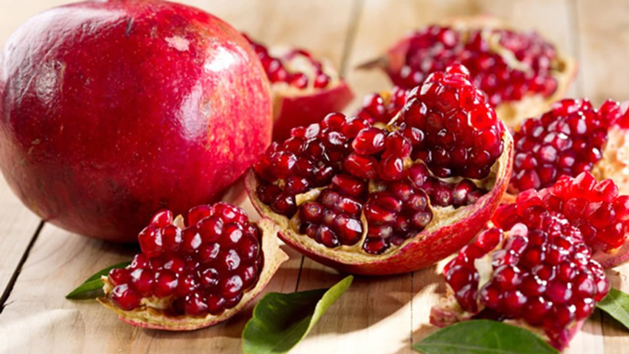 മാതളനാരങ്ങയുടെ തൊലി കളയരുതേ; ഗുണങ്ങൾ ചെറുതല്ല മാതളനാരങ്ങയുടെ തൊലി കളയരുതേ; ഗുണങ്ങൾ ചെറുതല്ല