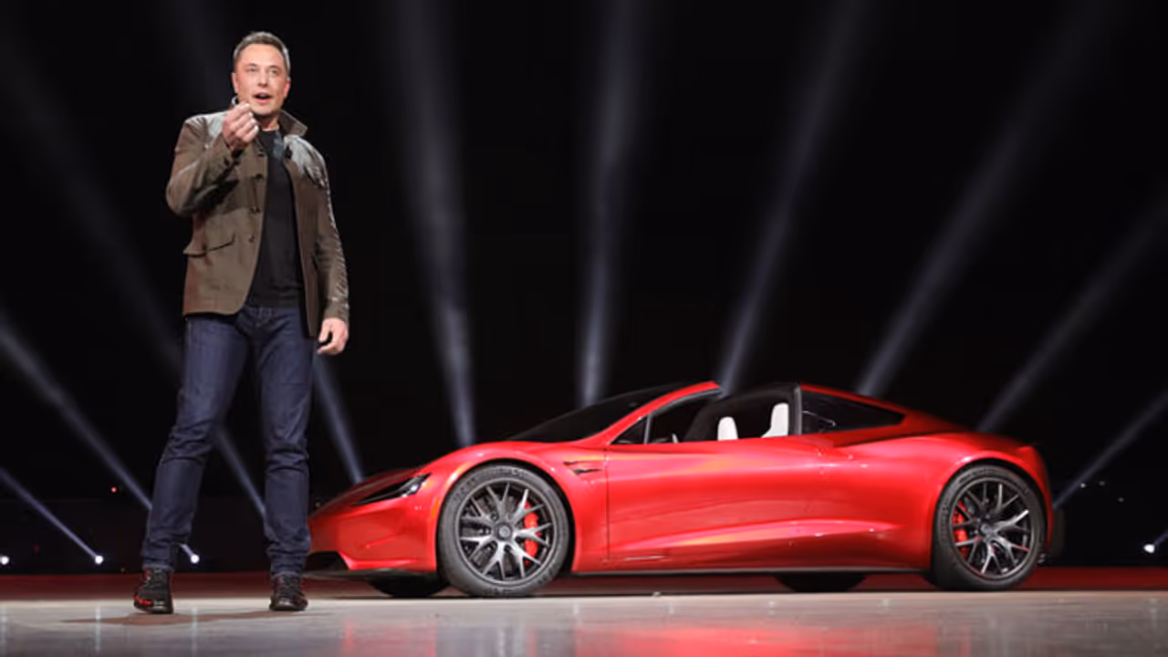 ఒకప్పుడు కారు రిపైర్ కి కూడా డబ్బులు లేవు.. కానీ ఇప్పుడు ప్రపంచంలోనే అత్యంత ధనవంతుడు..