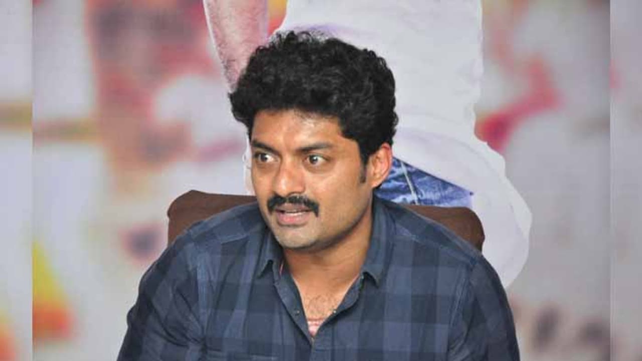 'మహా' వ్యూహం: ఎన్నికల బరిలో సినీ హీరో కల్యాణ్ రామ్ 'మహా' వ్యూహం: ఎన్నికల బరిలో సినీ హీరో కల్యాణ్ రామ్