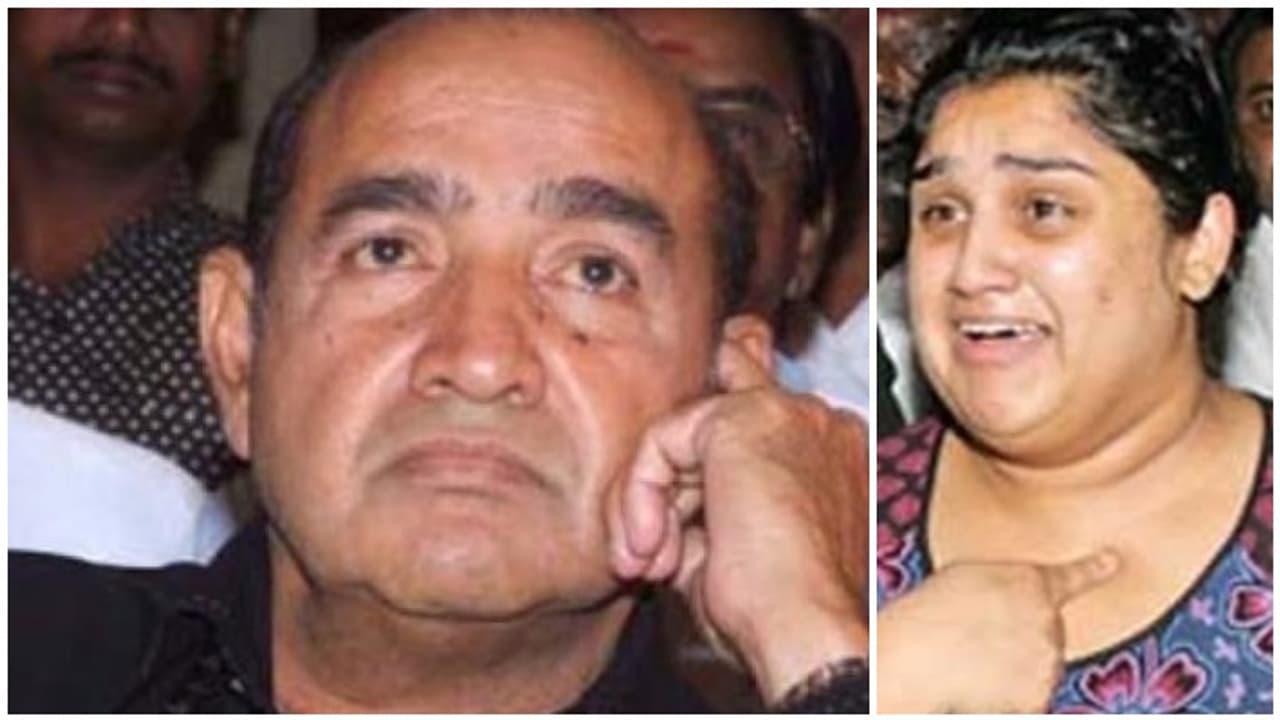 నా కూతురు రౌడీలతో బెదిరిస్తోంది.. సీనియర్ నటుడు నా కూతురు రౌడీలతో బెదిరిస్తోంది.. సీనియర్ నటుడు