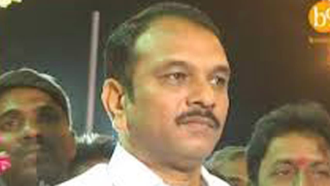 టీపీసీసీ కొత్త కమిటీల ఎఫెక్ట్: ట్విస్టిచ్చిన సుధీర్ రెడ్డి