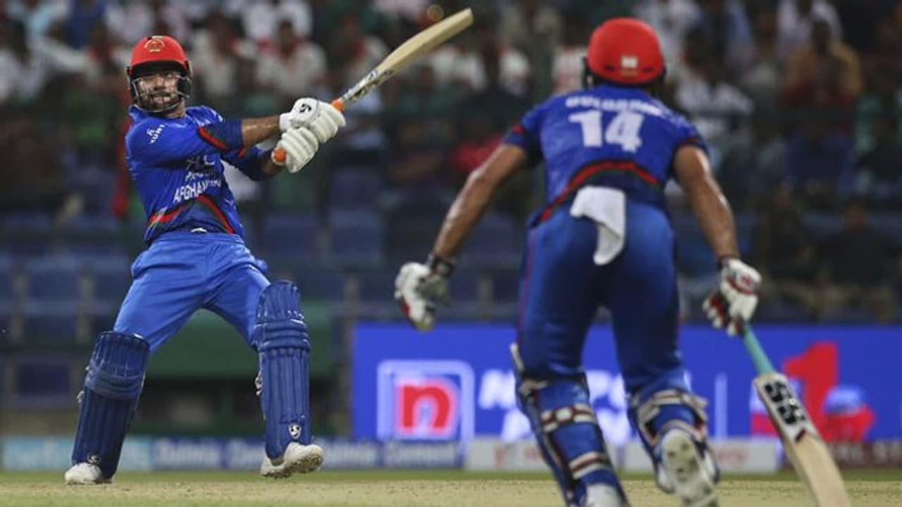 ఆసియా కప్: అదరగొట్టిన అఫ్గాన్, బంగ్లా చిత్తు ఆసియా కప్: అదరగొట్టిన అఫ్గాన్, బంగ్లా చిత్తు