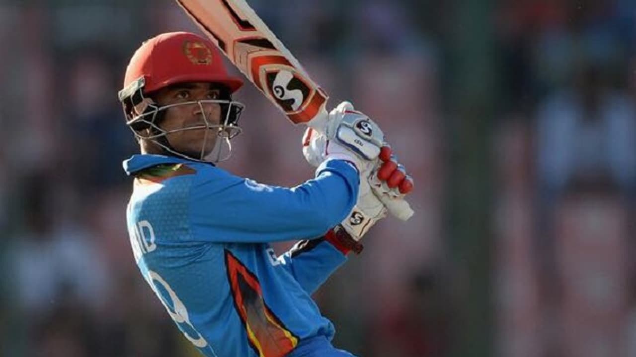 నేను కొట్టింది హెలికాప్టర్ షాటేనా: రషీద్ ఖాన్ వీడియో వైరల్ నేను కొట్టింది హెలికాప్టర్ షాటేనా: రషీద్ ఖాన్ వీడియో వైరల్