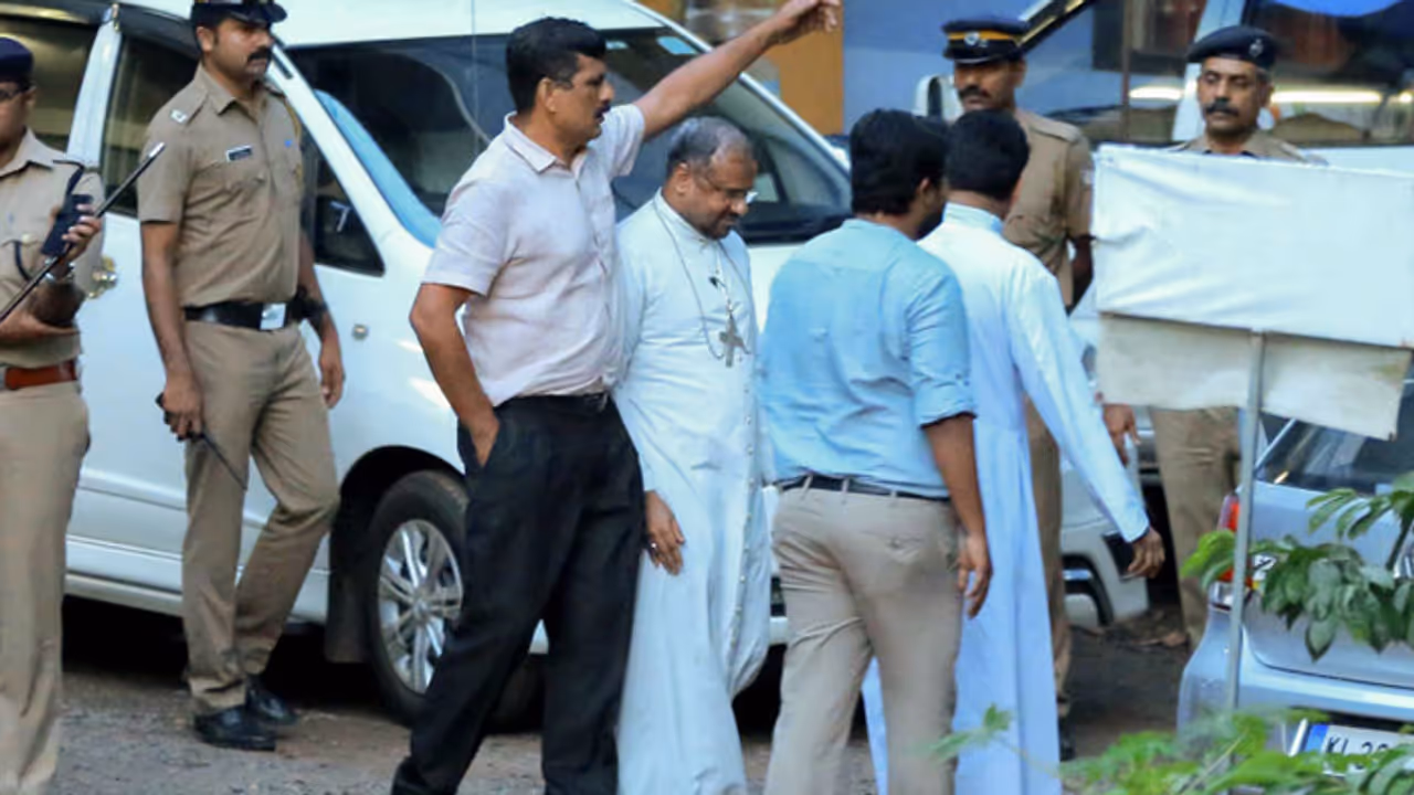 അറസ്റ്റ് മൗലിക അവകാശ ലംഘനം, കേസ് കെട്ടിച്ചമച്ചത്; ജാമ്യാപേക്ഷയില്‍ ഫ്രാങ്കോ മുളയ്ക്കല്‍