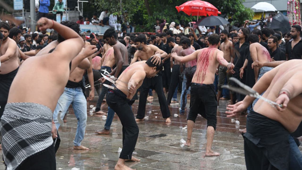 మొహర్రం వెనక కథ ఇదీ: అమరవీరుల త్యాగాల దినం మొహర్రం వెనక కథ ఇదీ: అమరవీరుల త్యాగాల దినం