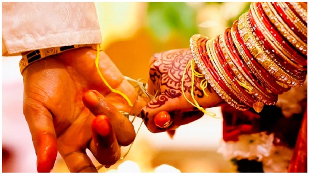 திருமணமான 20 நாளில் புதுமாப்பிள்ளைக்கு காத்திருந்த அதிர்ச்சி! திகைத்து நிற்கும் போலீசார்! திருமணமான 20 நாளில் புதுமாப்பிள்ளைக்கு காத்திருந்த அதிர்ச்சி! திகைத்து நிற்கும் போலீசார்!