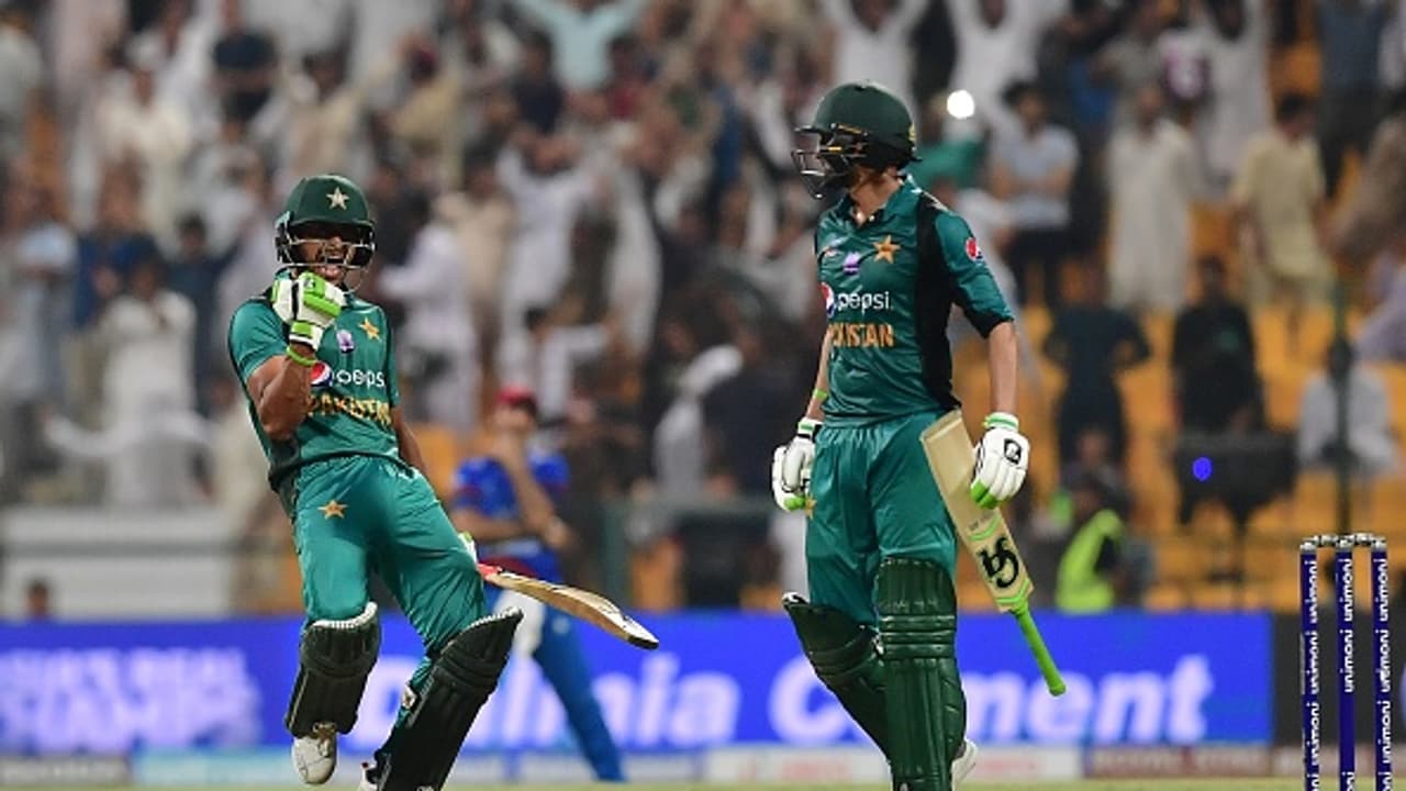 Asia Cup 2018: Shoaib Malik saves Pakistan in last over thriller against spirited Afghanistan Asia Cup 2018: Shoaib Malik saves Pakistan in last over thriller against spirited Afghanistan