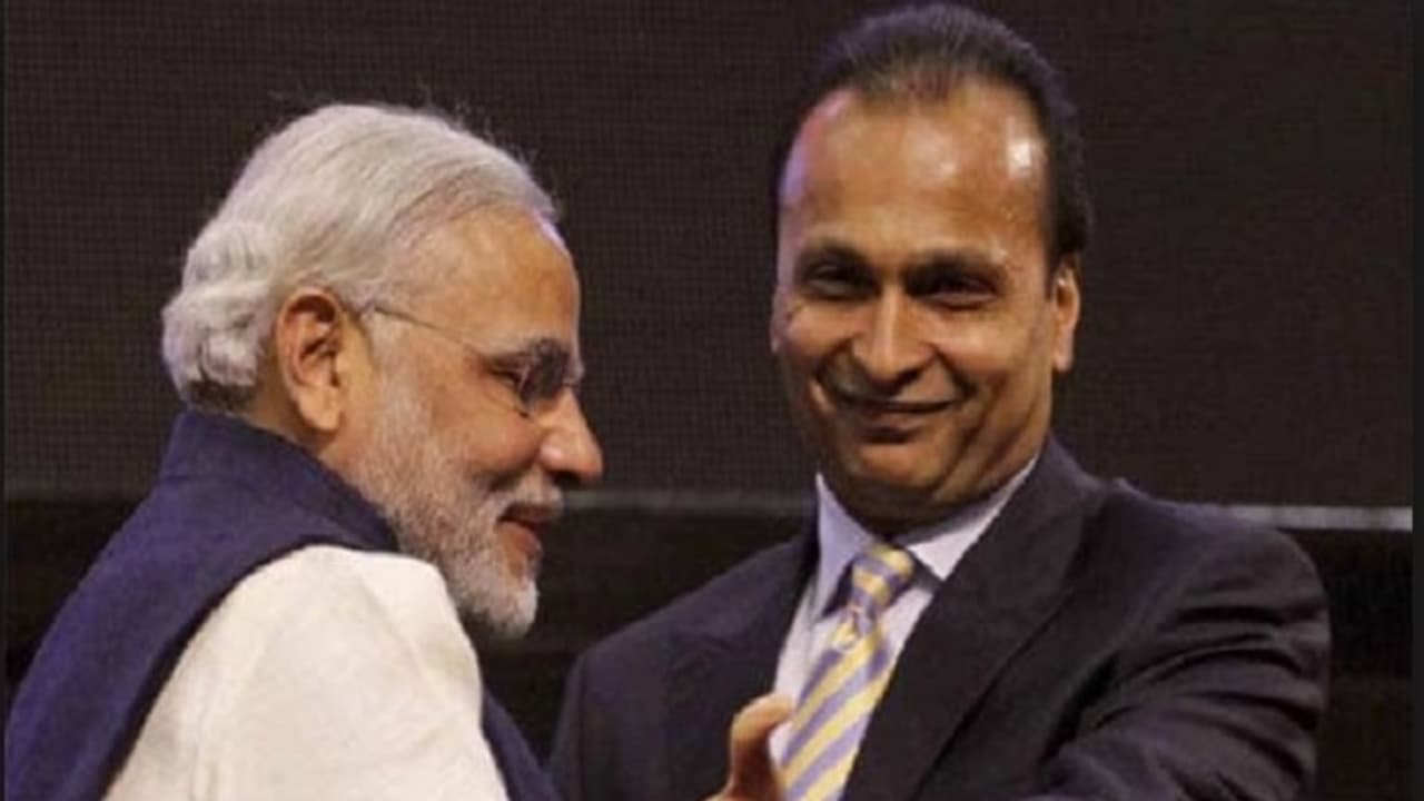 ಮೋದಿ ಅಂಬಾನಿಯಿಂದ ರಕ್ಷಣಾ ಪಡೆಗಳ ಮೇಲೆ ಸರ್ಜಿಕಲ್ ಸ್ಟ್ರೈಕ್: ರಾಹುಲ್!