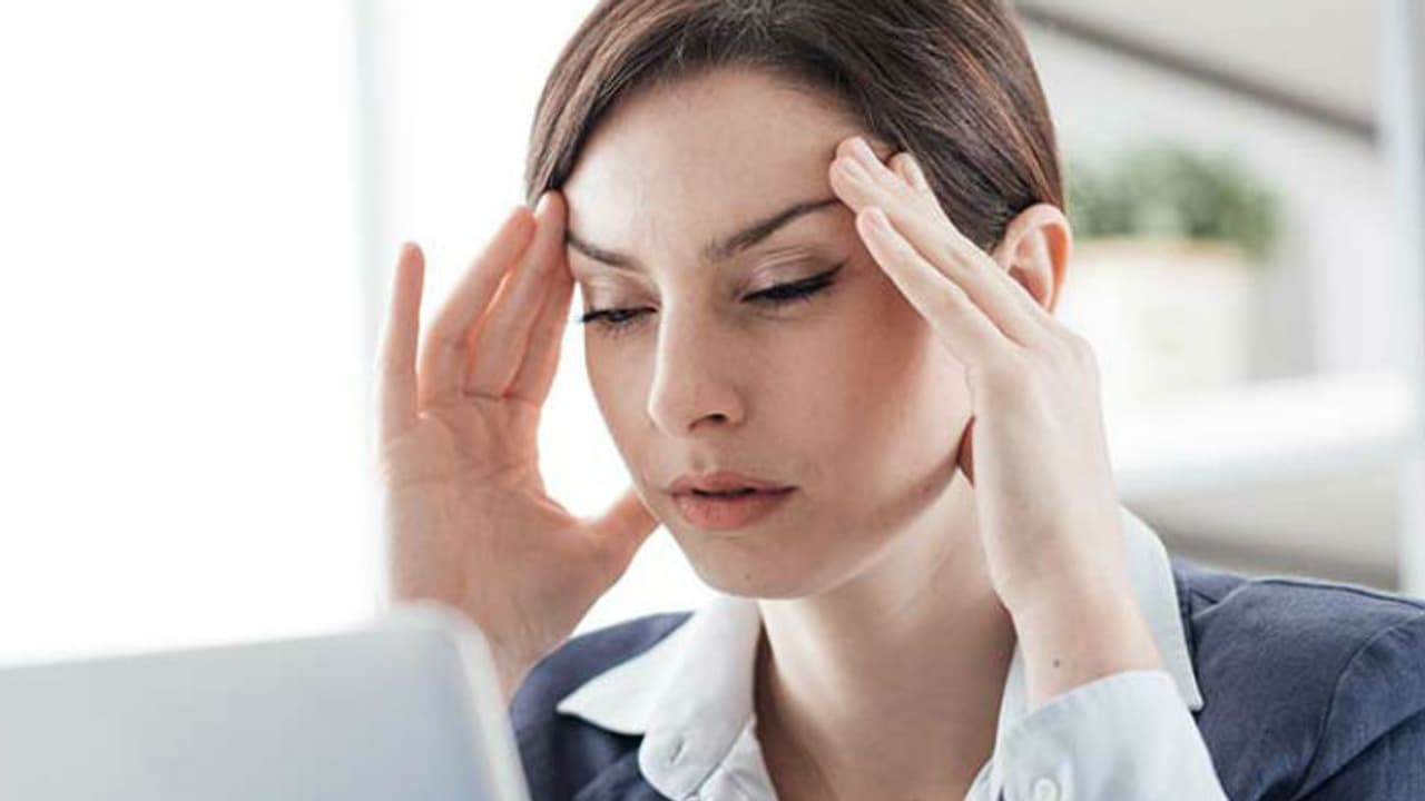 അഞ്ച് തരം തലവേദനകളും അവയുടെ ലക്ഷണങ്ങളും... അഞ്ച് തരം തലവേദനകളും അവയുടെ ലക്ഷണങ്ങളും...