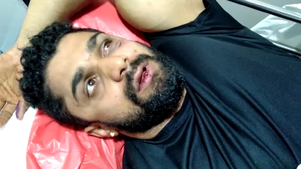 ವಿಕ್ರಮ್ ಆಸ್ಪತ್ರೆಯಿಂದ ಮಾರುತಿ ಗೌಡ ಡಿಸ್ಚಾರ್ಜ್ ವಿಕ್ರಮ್ ಆಸ್ಪತ್ರೆಯಿಂದ ಮಾರುತಿ ಗೌಡ ಡಿಸ್ಚಾರ್ಜ್