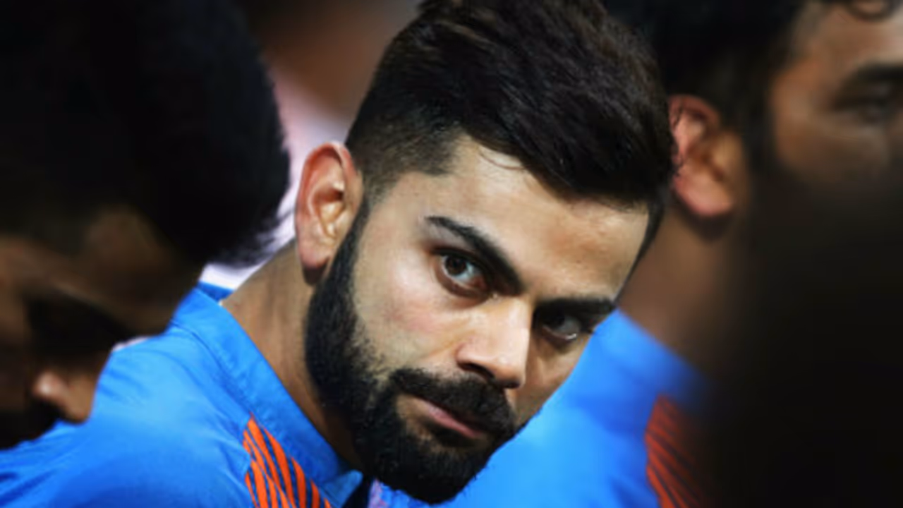 ಇಷ್ಟವಿಲ್ಲದಿದ್ದರೆ ದೇಶ ಬಿಟ್ಟು ತೊಲಗಿ ಎಂದ ಕೊಹ್ಲಿಗೆ ಫುಲ್ ಕ್ಲಾಸ್! ಇಷ್ಟವಿಲ್ಲದಿದ್ದರೆ ದೇಶ ಬಿಟ್ಟು ತೊಲಗಿ ಎಂದ ಕೊಹ್ಲಿಗೆ ಫುಲ್ ಕ್ಲಾಸ್!