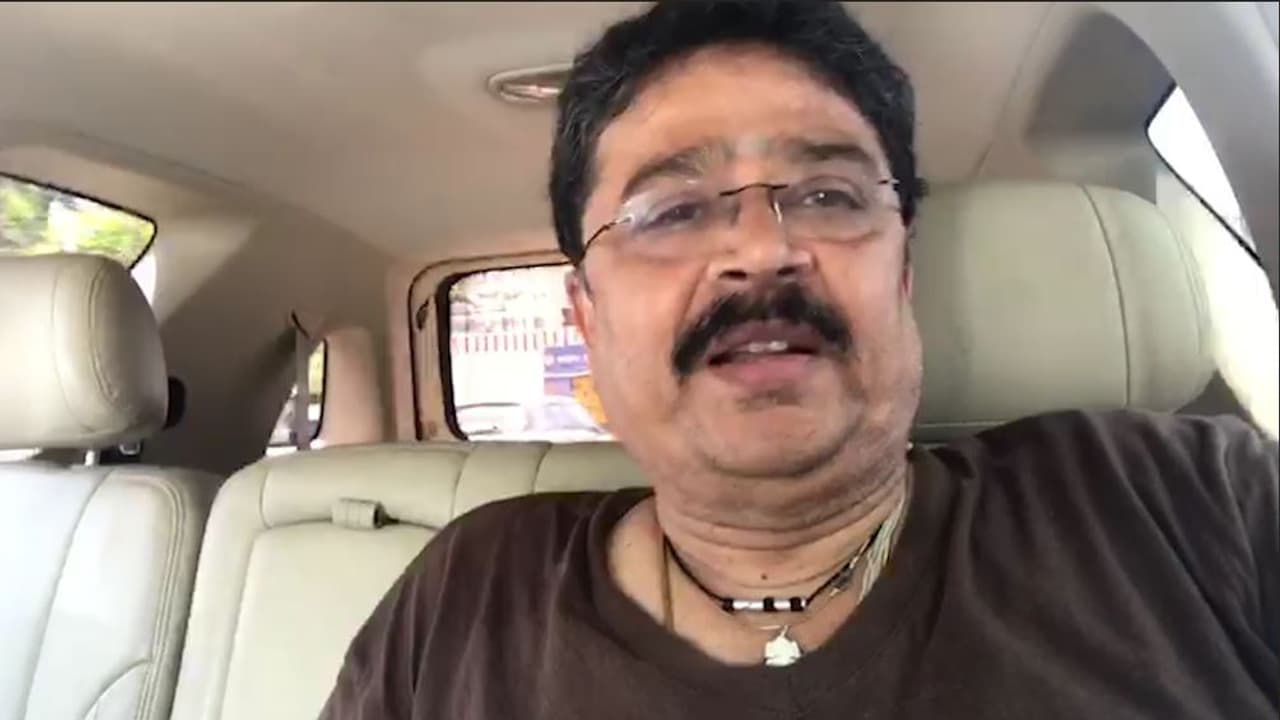 என்னை பிரசாரத்துக்கு கூப்பிடுங்க... பாஜகவுக்காக வழிமேல் விழி வைத்து காத்திருக்கும் எஸ்.வி. சேகர்..!