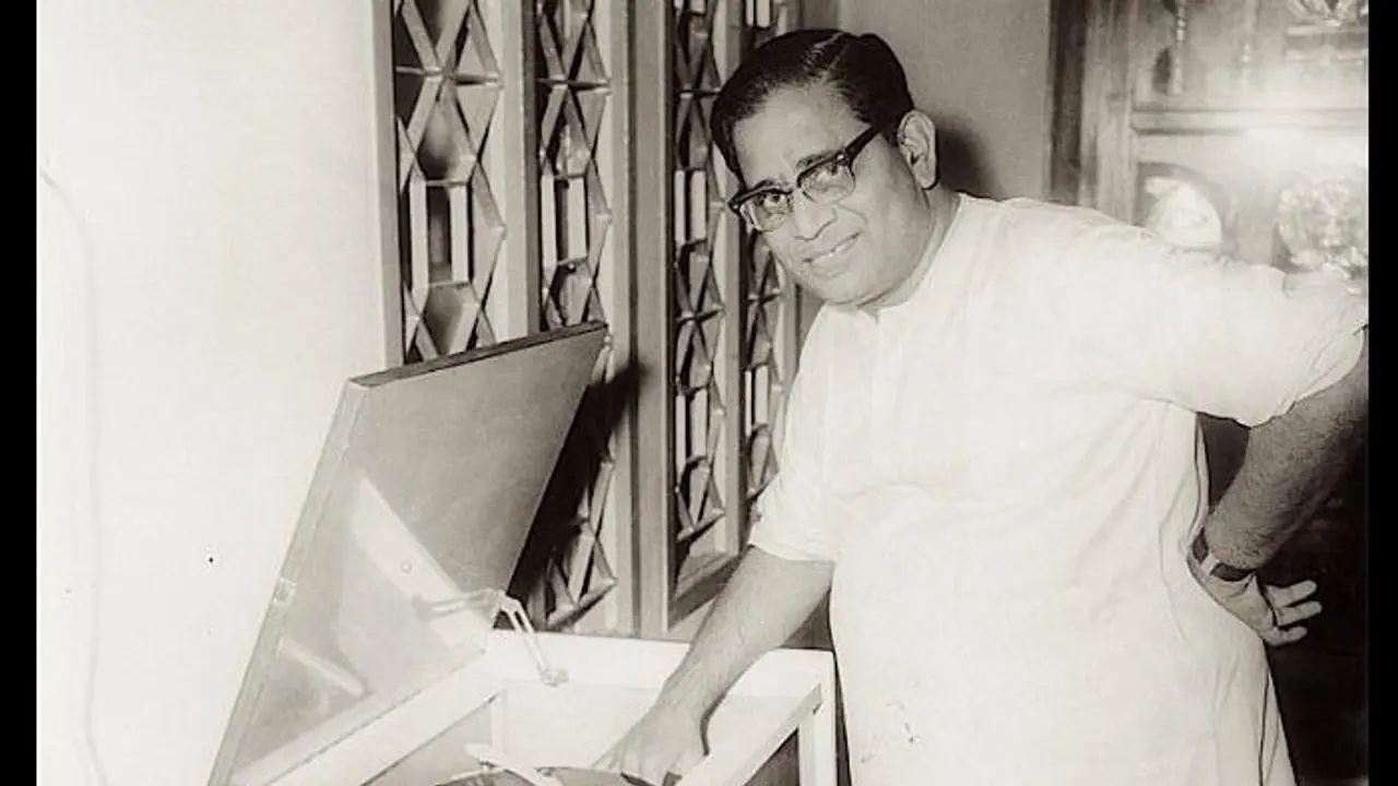 ఎవరిని అడిగి బయోపిక్ తీశారు..? ఘంటసాల కొడుకు ఫైర్! ఎవరిని అడిగి బయోపిక్ తీశారు..? ఘంటసాల కొడుకు ఫైర్!