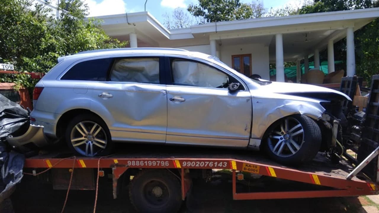 ದರ್ಶನ್ ಕಾರ್ ಚಾಲನೆ ಮಾಡಿದ್ಯಾರು? ಸತ್ಯಾಸತ್ಯತೆ ಬಿಚ್ಚಿಟ್ಟ ಸಂದೇಶ್ ದರ್ಶನ್ ಕಾರ್ ಚಾಲನೆ ಮಾಡಿದ್ಯಾರು? ಸತ್ಯಾಸತ್ಯತೆ ಬಿಚ್ಚಿಟ್ಟ ಸಂದೇಶ್