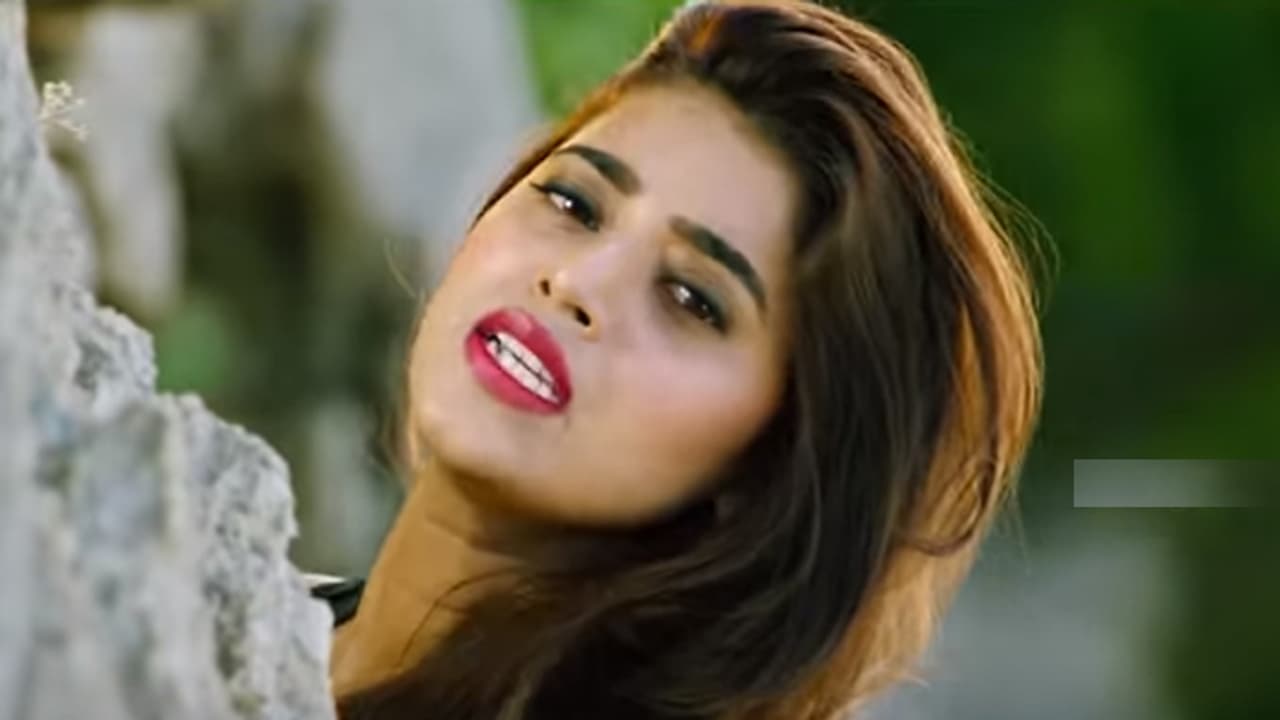 അതീവ ഗ്ലാമറസായി യാമിനി; 'നര്ത്തനശാല'യിലെ ഗാനം ട്രെന്ഡിംഗ് അതീവ ഗ്ലാമറസായി യാമിനി; 'നര്ത്തനശാല'യിലെ ഗാനം ട്രെന്ഡിംഗ്