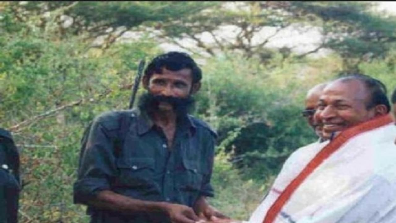 ಅಣ್ಣಾವ್ರ ಅಪಹರಣ ಆರೋಪಿಗಳು ದೋಷಮುಕ್ತ! ಅಣ್ಣಾವ್ರ ಅಪಹರಣ ಆರೋಪಿಗಳು ದೋಷಮುಕ್ತ!