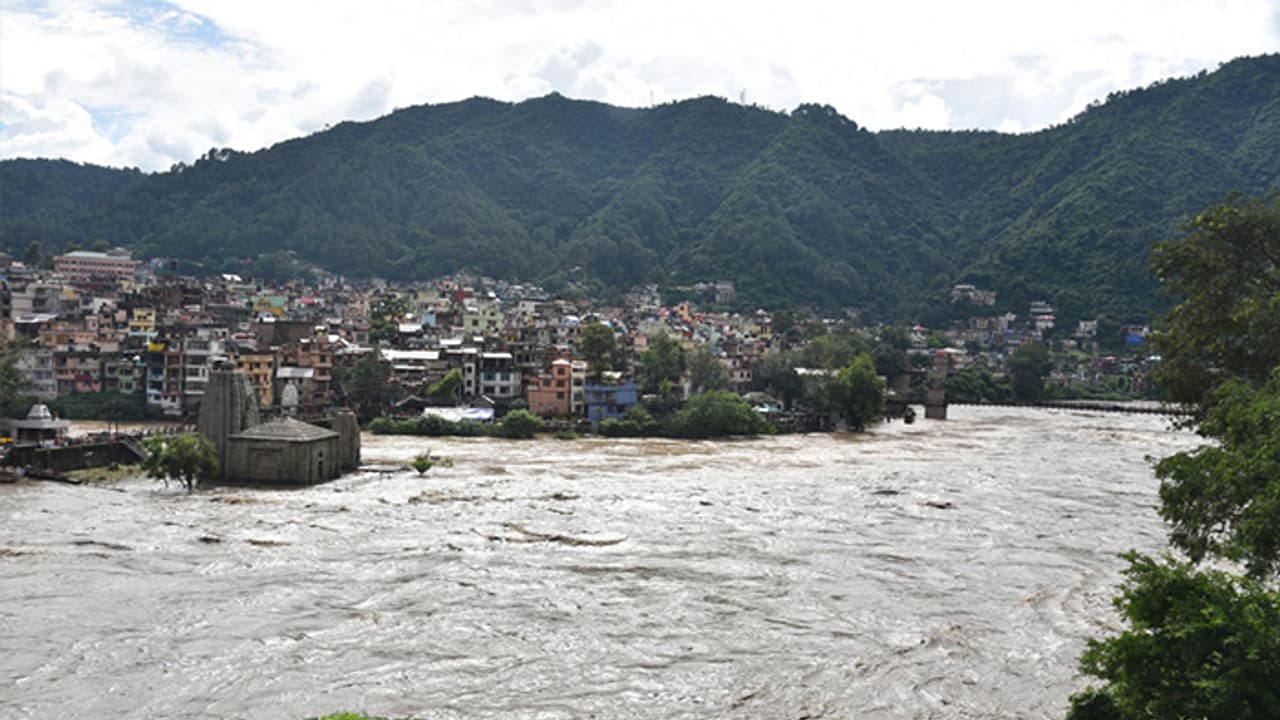 Rain scare in north India: Himachal Pradesh and other states on high alert, 11 killed, 45 missing Rain scare in north India: Himachal Pradesh and other states on high alert, 11 killed, 45 missing