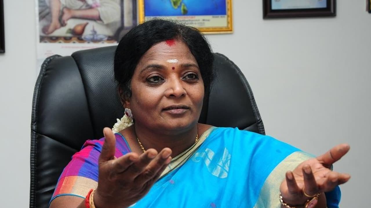 తమిళిసై వర్సెస్ కేసీఆర్ : బడ్జెట్ కు గవర్నర్ సిఫారసులపై హైకోర్టులో లంచ్ మోషన్ పిటిషన్.. 