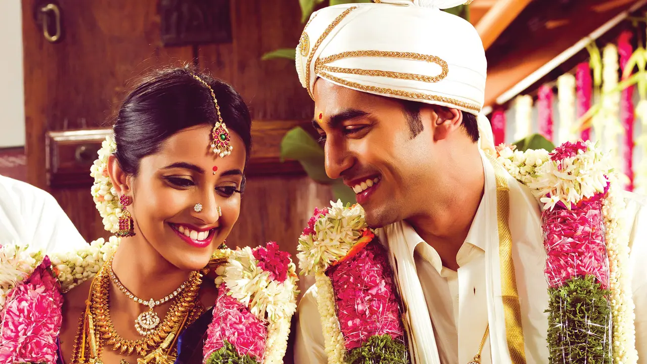 চাণক্য নীতি: শুধু সুন্দরী হলেই চলবে না, বিয়ের জন্য মেয়েদের মধ্যে এই সাতটি গুণ থাকা জরুরি চাণক্য নীতি: শুধু সুন্দরী হলেই চলবে না, বিয়ের জন্য মেয়েদের মধ্যে এই সাতটি গুণ থাকা জরুরি