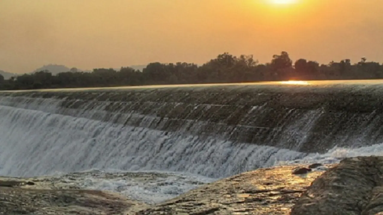Punjab: Plan to release water from Pong dam deferred, temporary relief to people in low lying areas Punjab: Plan to release water from Pong dam deferred, temporary relief to people in low lying areas