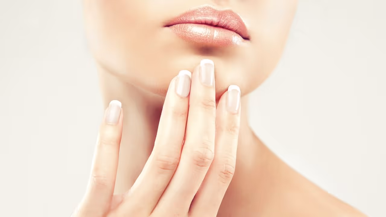 ആരോഗ്യമുള്ള നഖങ്ങൾക്ക് ശ്രദ്ധിക്കേണ്ട കാര്യങ്ങൾ ആരോഗ്യമുള്ള നഖങ്ങൾക്ക് ശ്രദ്ധിക്കേണ്ട കാര്യങ്ങൾ