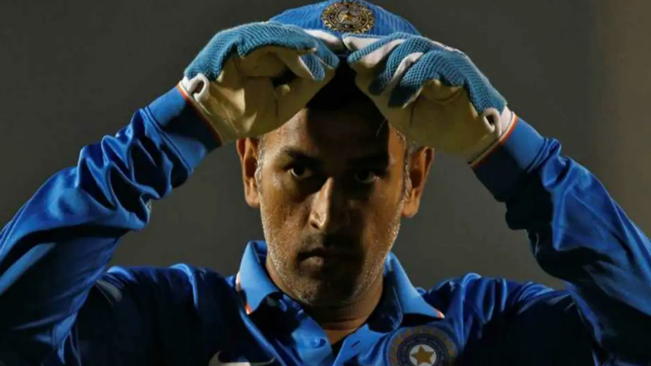 ವಿಕೆಟ್ ಕೀಪಿಂಗ್ನಲ್ಲಿ ಎಂ.ಎಸ್ ಧೋನಿ ಐತಿಹಾಸಿಕ ದಾಖಲೆ! ವಿಕೆಟ್ ಕೀಪಿಂಗ್ನಲ್ಲಿ ಎಂ.ಎಸ್ ಧೋನಿ ಐತಿಹಾಸಿಕ ದಾಖಲೆ!
