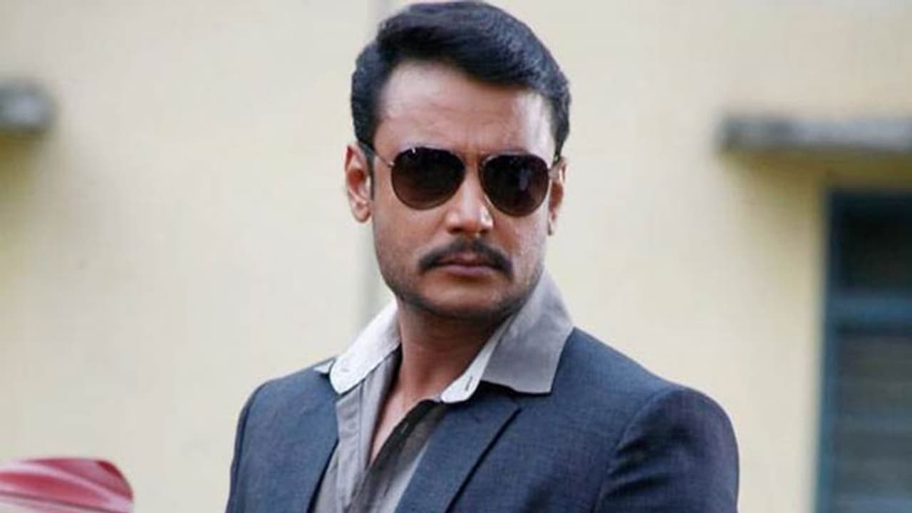 స్నేహితుడిపైనే ఫిర్యాదు చేసిన హీరో!