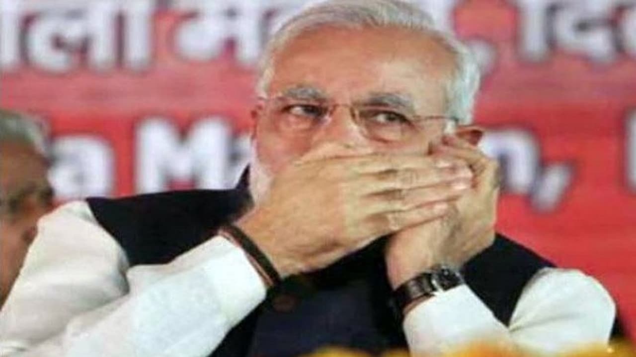 ಮೋದಿ ಮಾತಾಡೋವಾಗ್ಲೂ ಕಾಲ್ ಕಟ್ ಆಗತ್ತೆ: ತಮ್ಮ ಕರೆಯ 'ಸತ್ಯ'ಬಿಚ್ಚಿಟ್ಟ ಮೋದಿ! ಮೋದಿ ಮಾತಾಡೋವಾಗ್ಲೂ ಕಾಲ್ ಕಟ್ ಆಗತ್ತೆ: ತಮ್ಮ ಕರೆಯ 'ಸತ್ಯ'ಬಿಚ್ಚಿಟ್ಟ ಮೋದಿ!