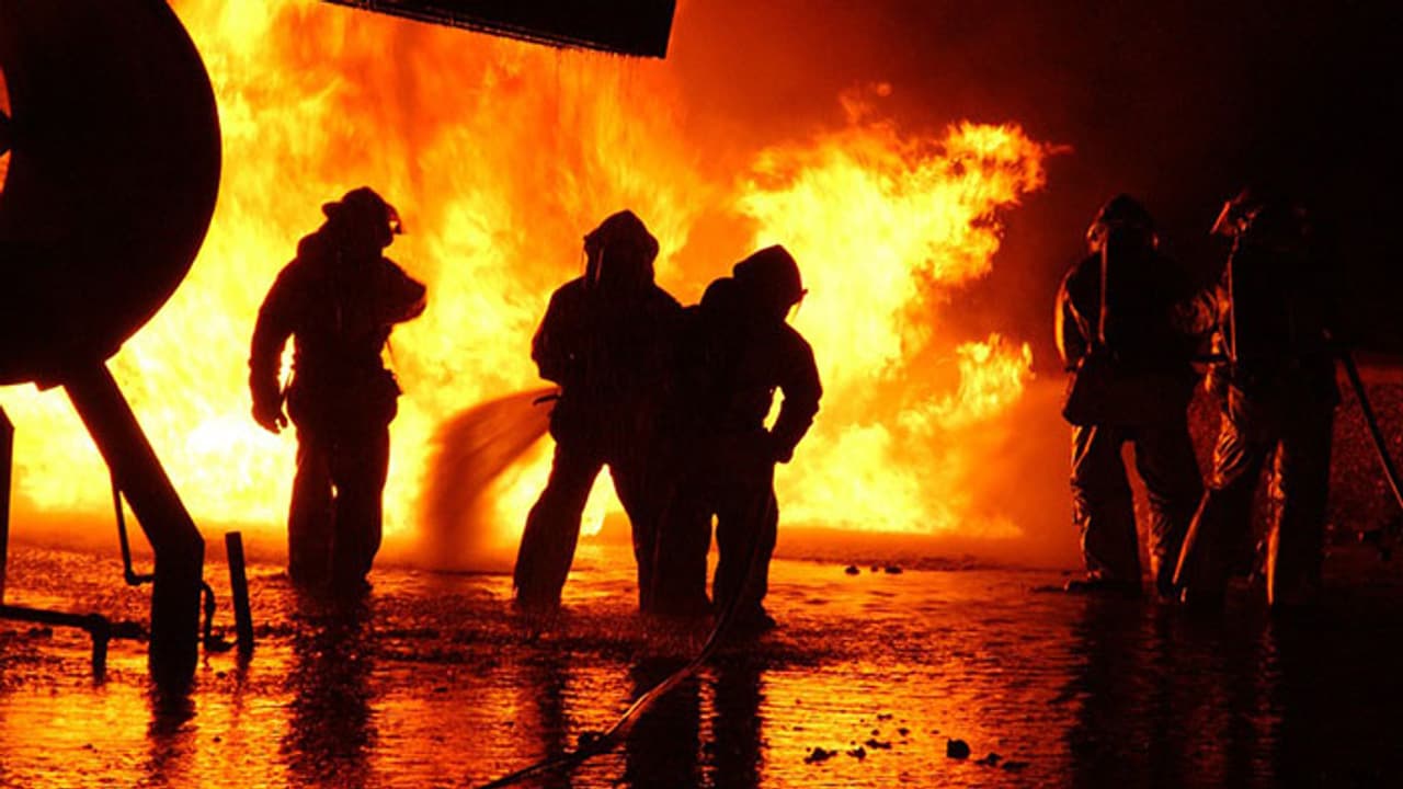 മണ്ണാര്ക്കാട് ഹോട്ടലിലെ തീപിടിത്തം; ഹോട്ടലിന് ഫയര് എന്ഒസി നല്കിയിട്ടില്ല, സുരക്ഷാ സംവിധാനങ്ങളുമില്ല മണ്ണാര്ക്കാട് ഹോട്ടലിലെ തീപിടിത്തം; ഹോട്ടലിന് ഫയര് എന്ഒസി നല്കിയിട്ടില്ല, സുരക്ഷാ സംവിധാനങ്ങളുമില്ല