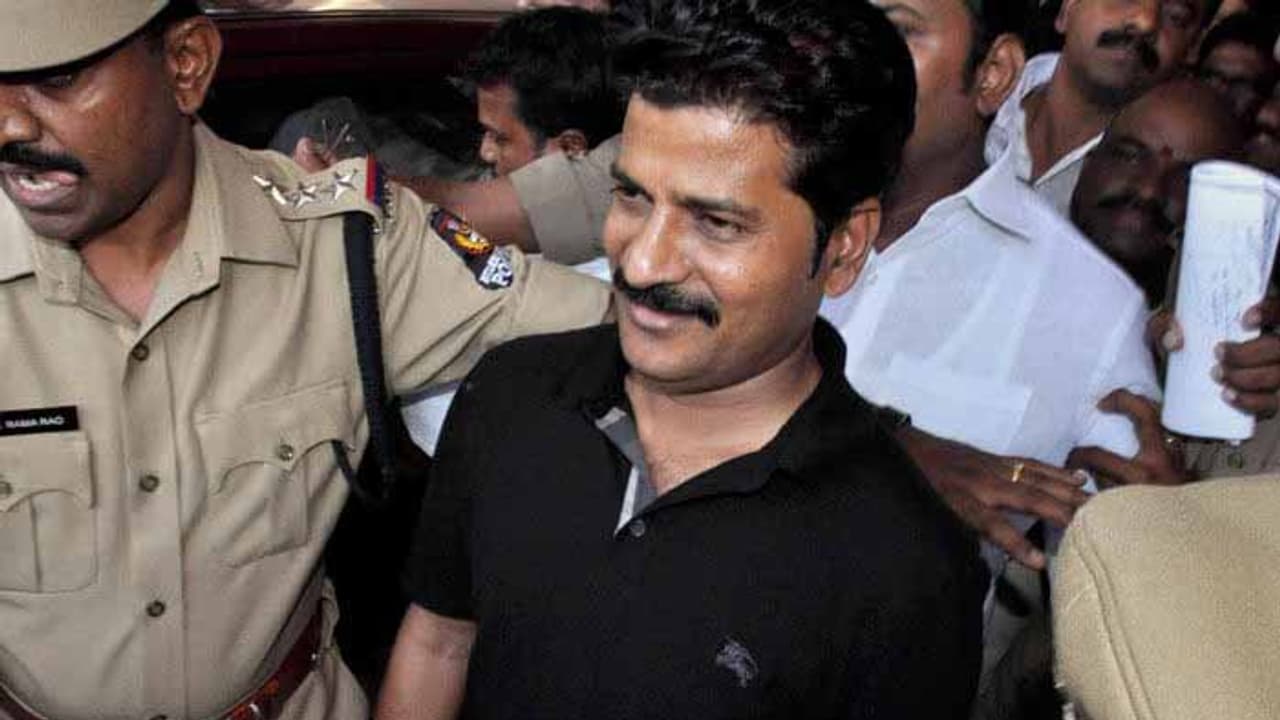 కొనసాగుతున్న రేవంత్ విచారణ: ఆ కంప్యూటర్లో ఏముంది? కొనసాగుతున్న రేవంత్ విచారణ: ఆ కంప్యూటర్లో ఏముంది?