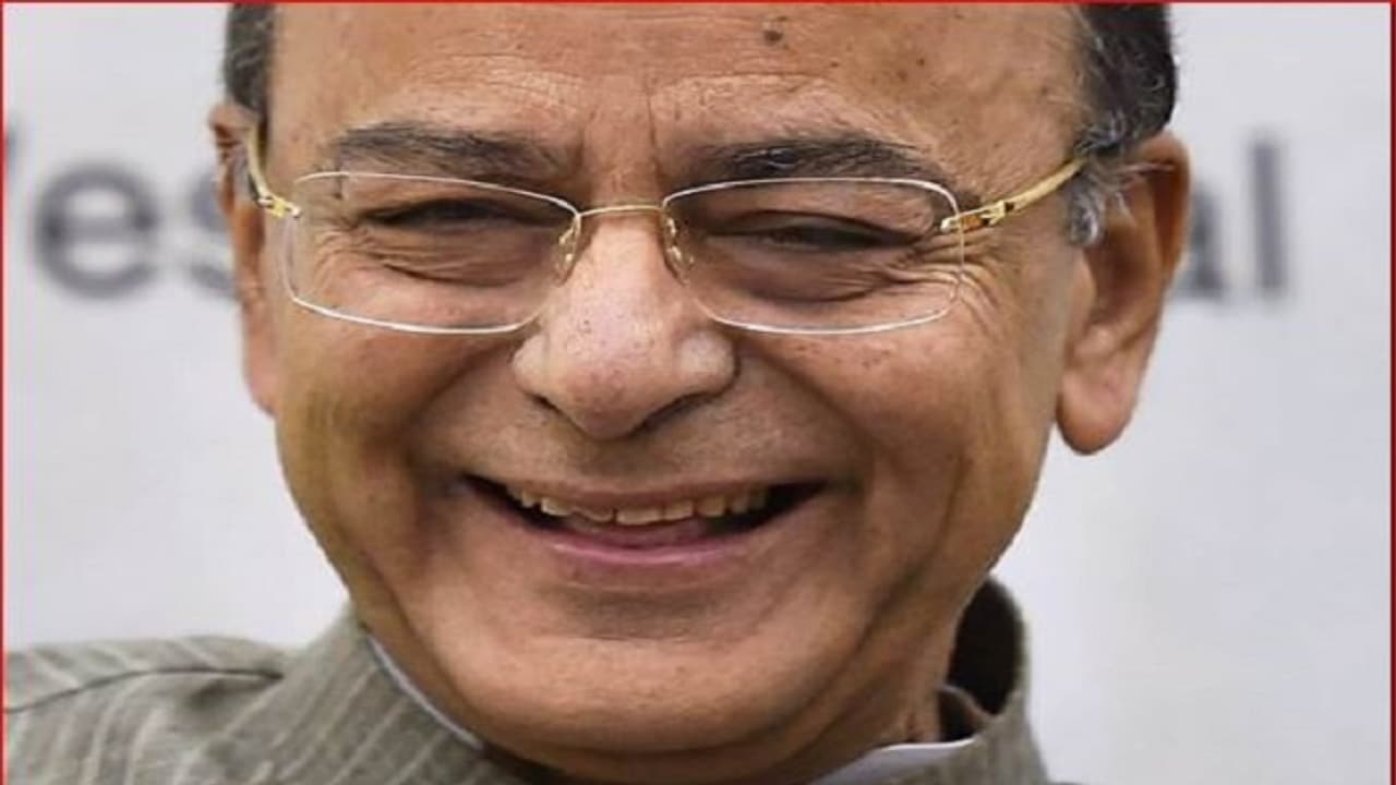 ಚೀನಾ ಯುಸ್ ಬಡಿದಾಡೋದು ನೋಡಿ ಮುಸಿ ಮುಸಿ ನಕ್ಕ ಜೇಟ್ಲಿ! ಚೀನಾ ಯುಸ್ ಬಡಿದಾಡೋದು ನೋಡಿ ಮುಸಿ ಮುಸಿ ನಕ್ಕ ಜೇಟ್ಲಿ!