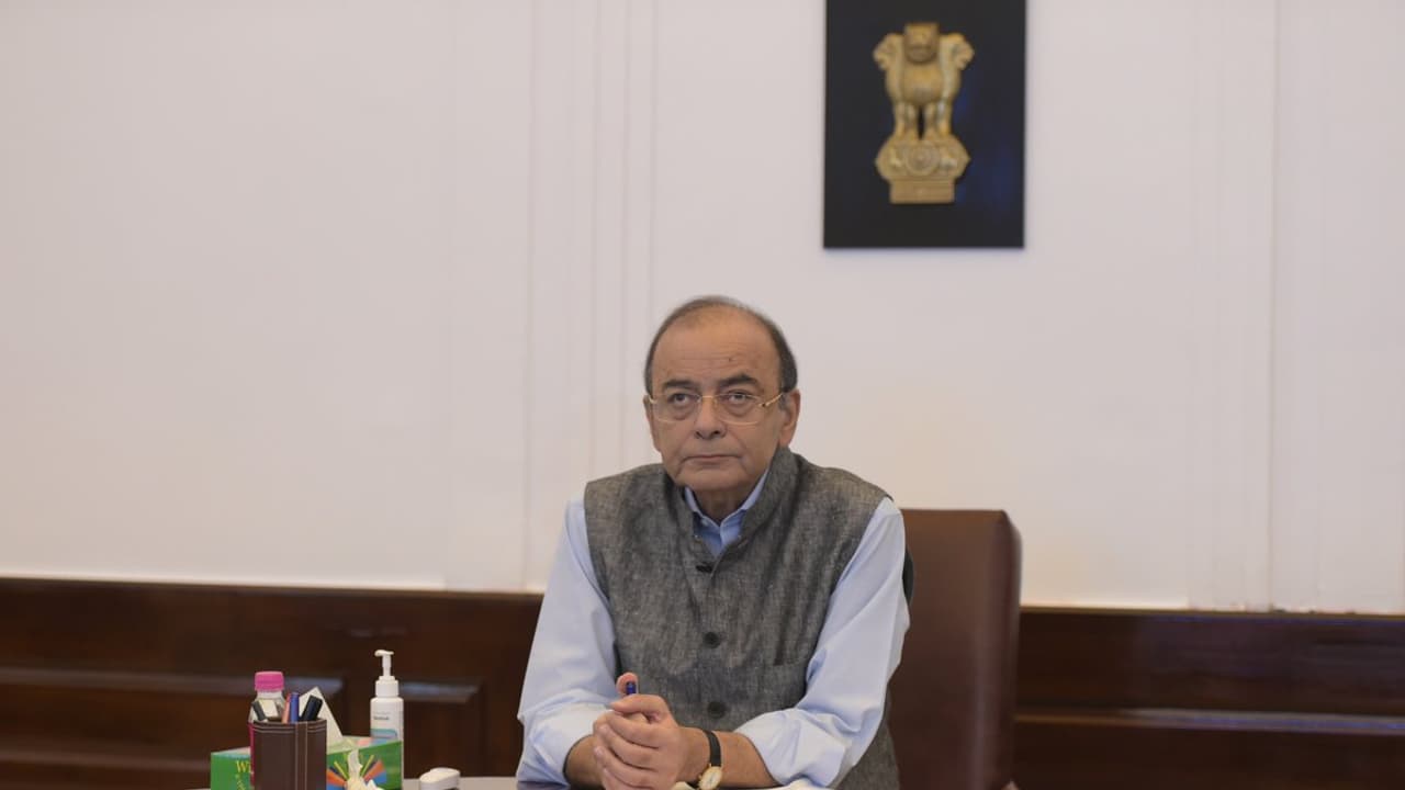 ರೆವಿನ್ಯೂ ಪ್ರಾಬ್ಲಂ: ಕೇಂದ್ರದಿಂದ ರಾಜ್ಯಗಳ ‘ಮೆಂಟೇನ್’ ಆಗ್ತಿಲ್ವಂತೆ! ರೆವಿನ್ಯೂ ಪ್ರಾಬ್ಲಂ: ಕೇಂದ್ರದಿಂದ ರಾಜ್ಯಗಳ ‘ಮೆಂಟೇನ್’ ಆಗ್ತಿಲ್ವಂತೆ!