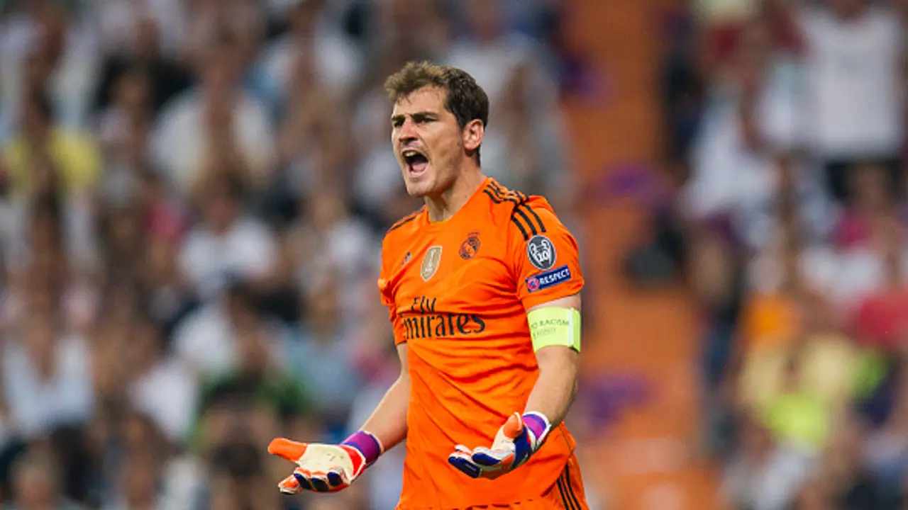 নিজের গ্লাভস জোড়া তুলে রাখার সিদ্ধান্ত নিলেন স্প্যানিশ কিংবদন্তি ইকের ক্যাসিয়াস