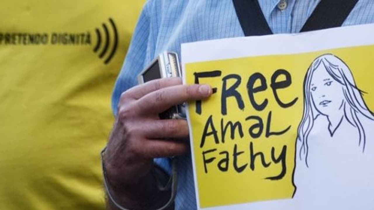 ലൈംഗികമായി പീഡിപ്പിച്ചെന്ന് തുറന്നു പറഞ്ഞ യുവതിയെ ഈപ്ജിഷ്യൻ സർക്കാർ ജയിലിലടച്ചു ലൈംഗികമായി പീഡിപ്പിച്ചെന്ന് തുറന്നു പറഞ്ഞ യുവതിയെ ഈപ്ജിഷ്യൻ സർക്കാർ ജയിലിലടച്ചു