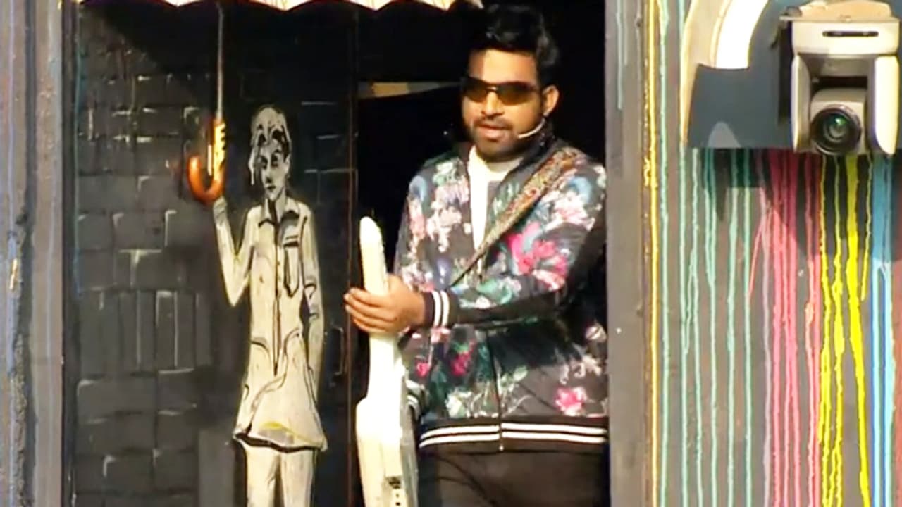 ബിഗ് ബോസ് ഹൗസില് അവസാനത്തെ സര്പ്രൈസ് അതിഥി ബിഗ് ബോസ് ഹൗസില് അവസാനത്തെ സര്പ്രൈസ് അതിഥി