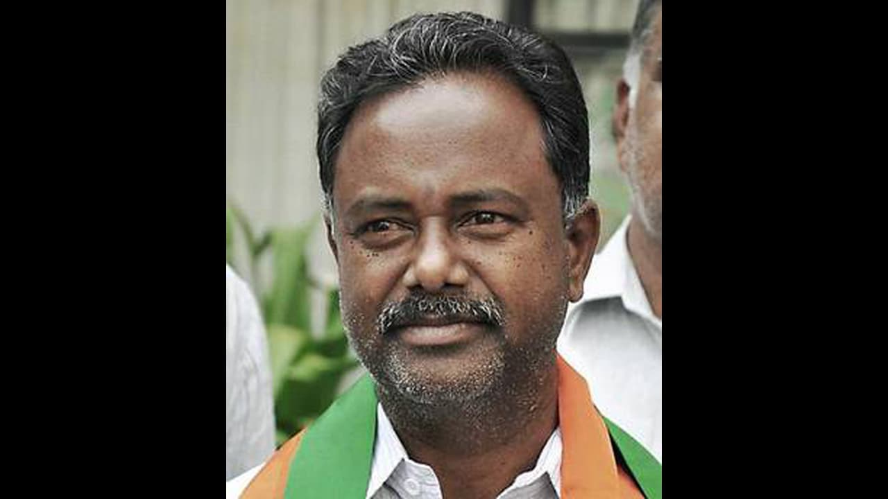 టికెట్ ఇస్తానంటేనే పార్టీలో చేరా.. ఇప్పుడేమో... గండ్ర