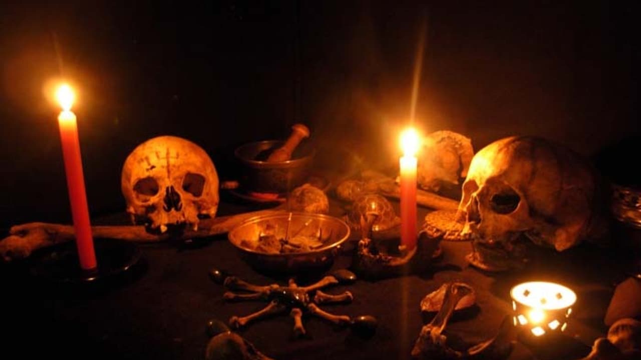 పూజల పేరు చెప్పి..అత్యాచారానికి తండ్రికొడుకుల స్కెచ్, పసిగట్టిన బాధితురాలు పూజల పేరు చెప్పి..అత్యాచారానికి తండ్రికొడుకుల స్కెచ్, పసిగట్టిన బాధితురాలు