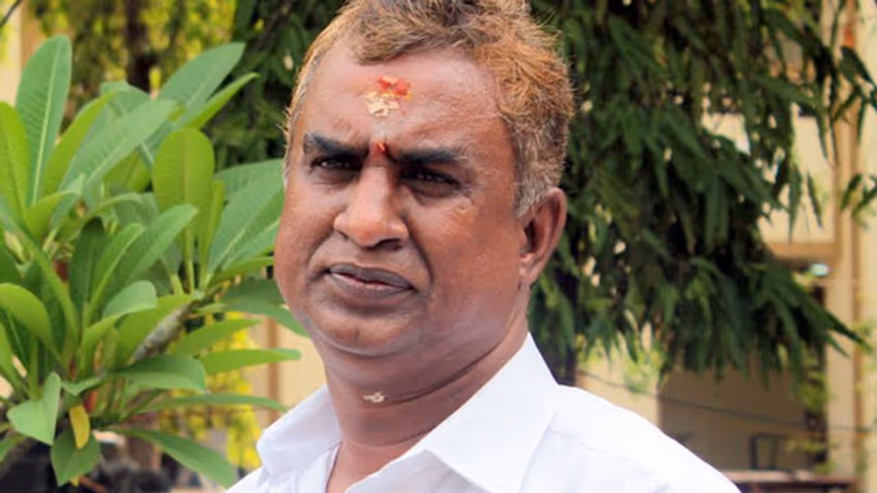 திமுக வழக்கை தில்லாக சந்திப்பேன்... அமைச்சர் எஸ்.பி.வேலுமணி அதிரடி! திமுக வழக்கை தில்லாக சந்திப்பேன்... அமைச்சர் எஸ்.பி.வேலுமணி அதிரடி!