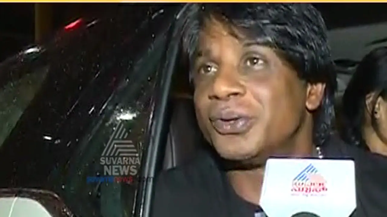 ಅಭಯಾರಣ್ಯದ ಕಡೆ ಹೊರಟ ಚಂದನವನದ ‘ಕರಿಚಿರತೆ’ ಅಭಯಾರಣ್ಯದ ಕಡೆ ಹೊರಟ ಚಂದನವನದ ‘ಕರಿಚಿರತೆ’