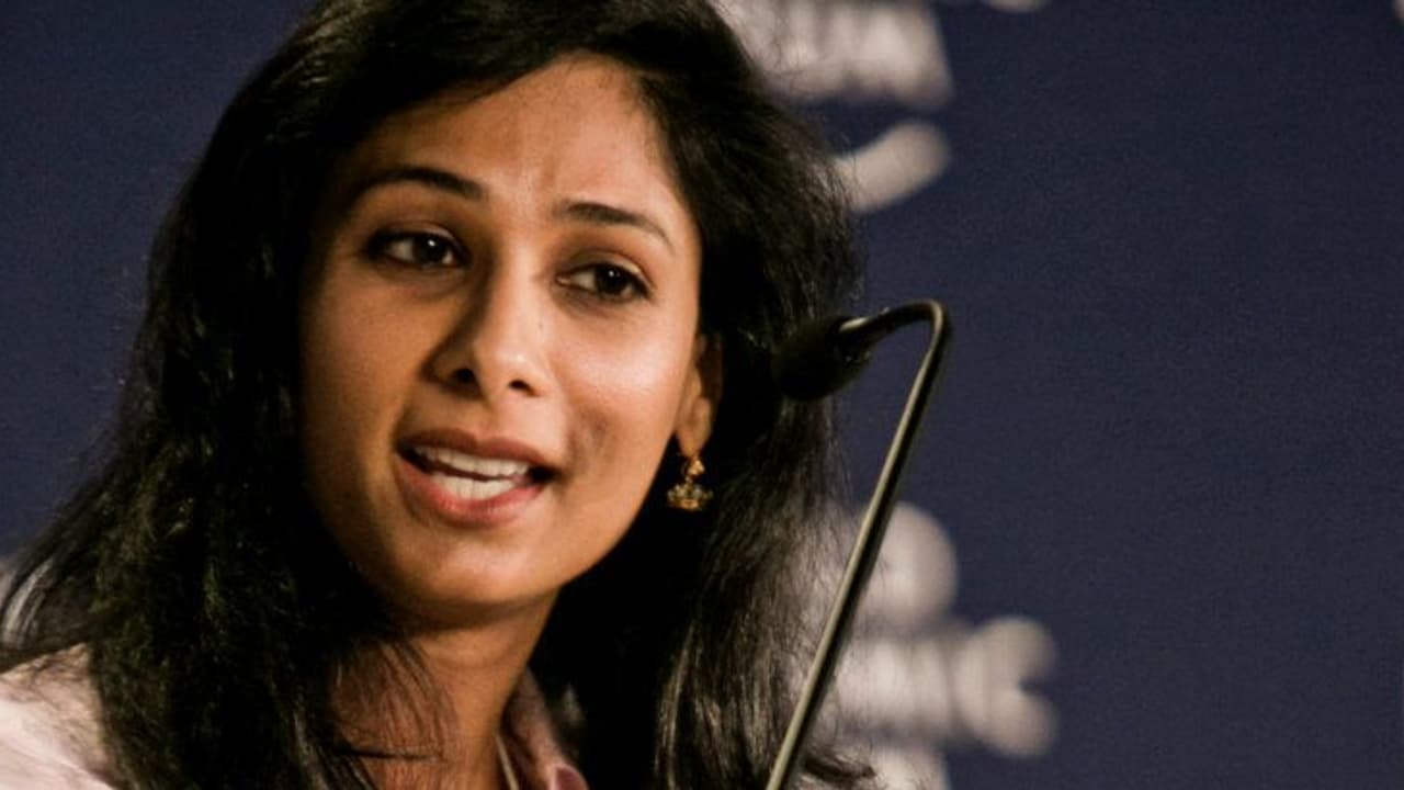 അന്താരാഷ്ട്ര നാണ്യനിധിയിലെ ചീഫ് എക്കണോമിസ്റ്റ് പദവി ഗീതാ ഗോപിനാഥ് ഒഴിയുന്നു അന്താരാഷ്ട്ര നാണ്യനിധിയിലെ ചീഫ് എക്കണോമിസ്റ്റ് പദവി ഗീതാ ഗോപിനാഥ് ഒഴിയുന്നു