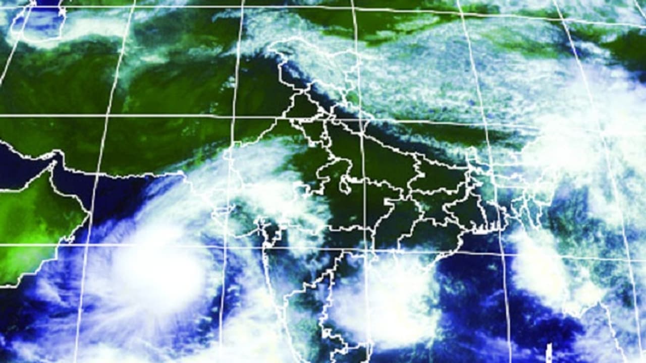 ലുബാന് വരുന്നു ഓഖി വന്ന വഴിയെ കേരളം പ്രതീക്ഷിക്കേണ്ടത് ലുബാന് വരുന്നു ഓഖി വന്ന വഴിയെ കേരളം പ്രതീക്ഷിക്കേണ്ടത്