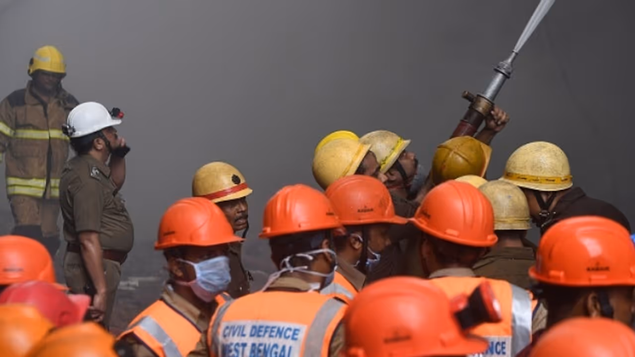 Kolkata: 250 patients removed after fire breaks out in Calcutta Medical College