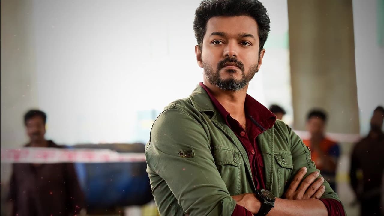 సర్కార్ 100కోట్ల గ్రాస్.. విజయ్ 6వ సెంచరీ!