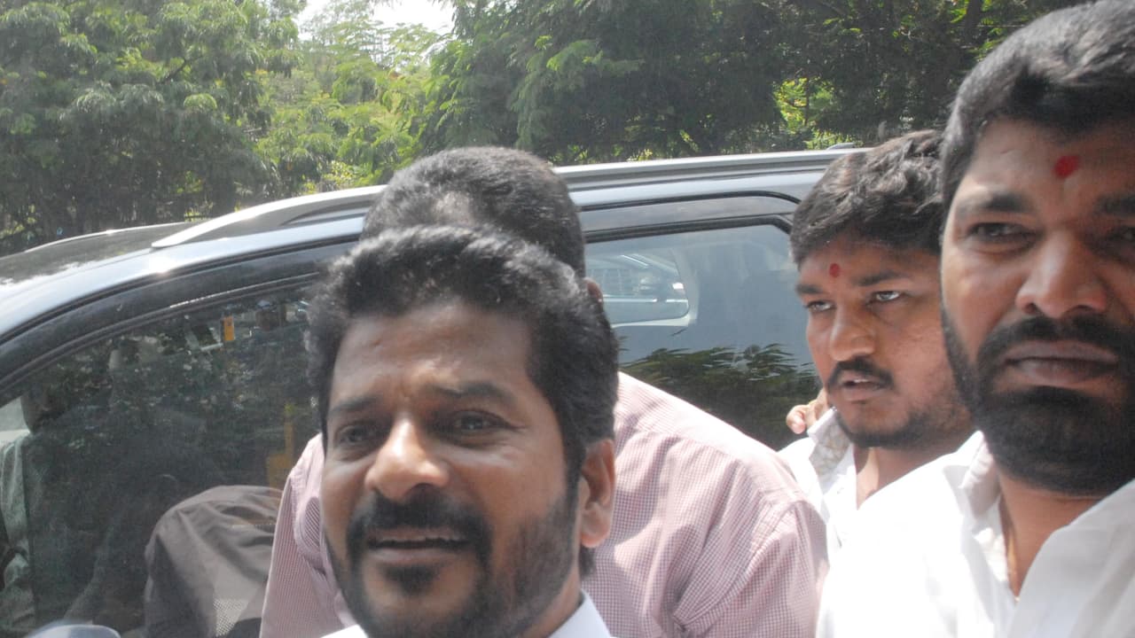 కిషన్ రెడ్డి గారు .. ఆ పని త్వరగా అయ్యేట్లు చూడండి: రేవంత్ ట్వీట్