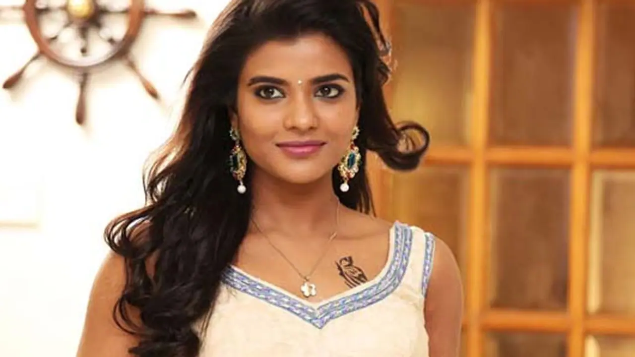 படுக்கைக்கு மறுத்ததால் பறிபோன பட வாய்ப்பு! மாநிறத்தால் நிராகரிப்பு, ஐஸ்வர்யா ராஜேஷின் வலி நிறைந்த வெற்றி! படுக்கைக்கு மறுத்ததால் பறிபோன பட வாய்ப்பு! மாநிறத்தால் நிராகரிப்பு, ஐஸ்வர்யா ராஜேஷின் வலி நிறைந்த வெற்றி!